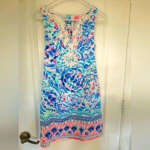 Lilly Pulitzer Authentic Colorful Sleeveless Dress with Lace Detail. EUC